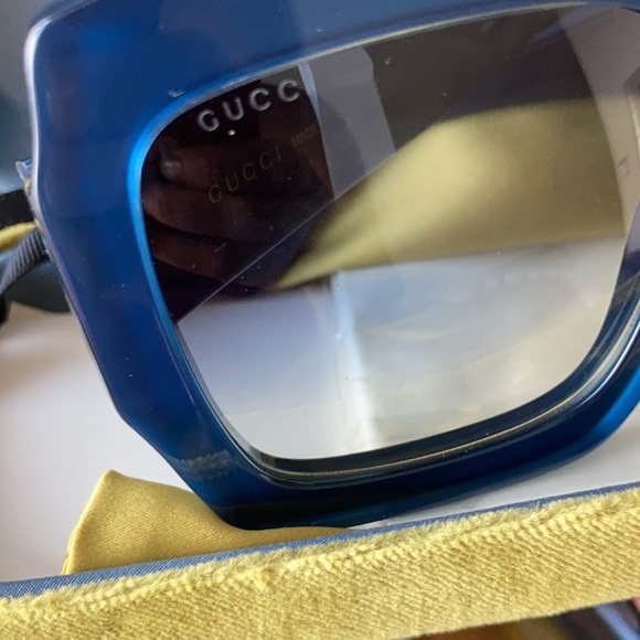 ❌sold 🕶 ☀️GUCCI sunglasses 😎 - Picture 9 of 10